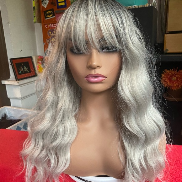 White platinum rooted wig - Picture 7 of 13